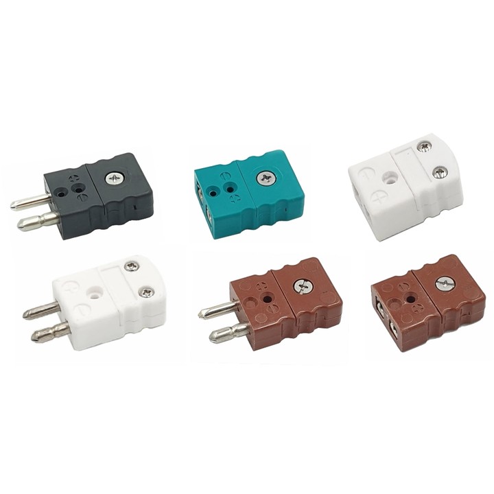 Standard plugs and sockets for temperature sensors